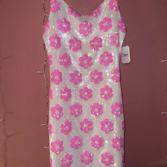 altar'd state pink sparkly dress Bow pink sequin dress Altar'd State